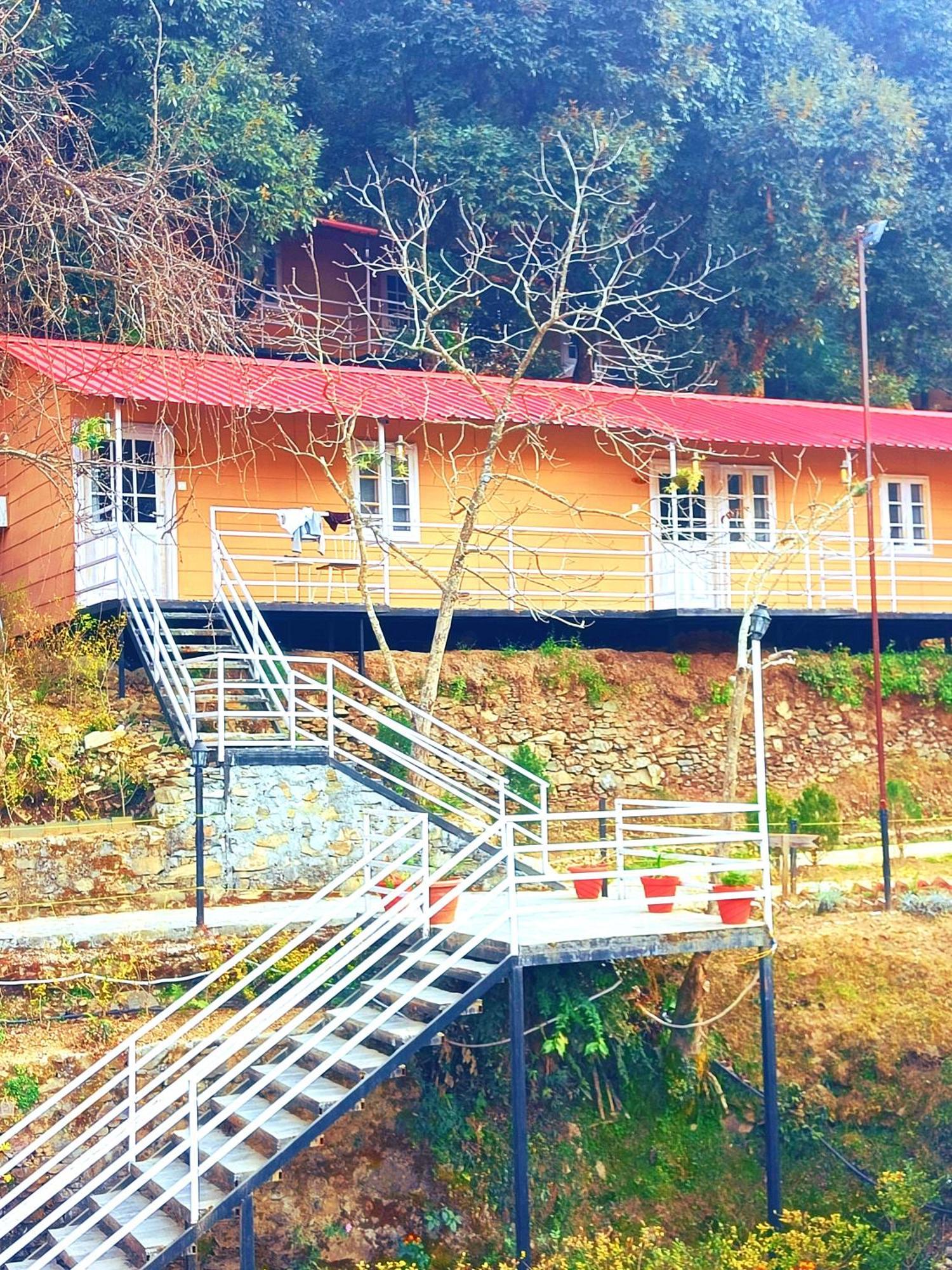 Aaroham Resort Shimla ! Luxury Cottage By Aamod Group מראה חיצוני תמונה